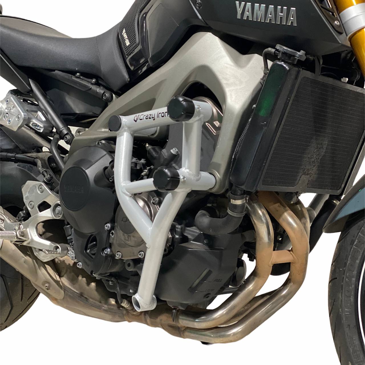 CRAZY IRON dzinēja aizsargrāmis (sērija PRO) YAMAHA MT-09, FZ-09, TRACER `13-`16; XSR900 `16- `20 - Image 4
